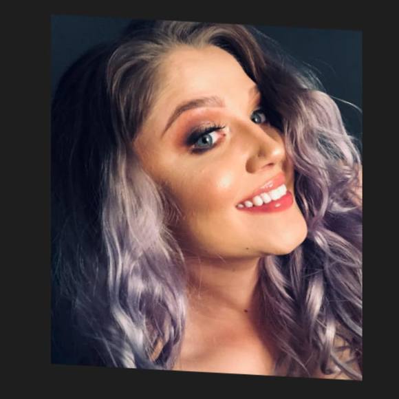 Meet your Posher, Brianne - Picture 1 of 1